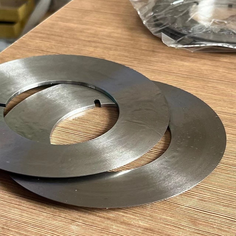 Cuchillas de corte circulares duraderas Ra0 2 Ra0 4 con rectificado CNC para un corte preciso.
   
