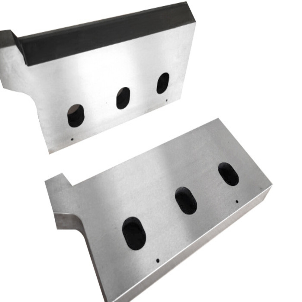 Cuchillas de corte para chapa metálica de acero. Cizalla volante para cortar barras de refuerzo.
   