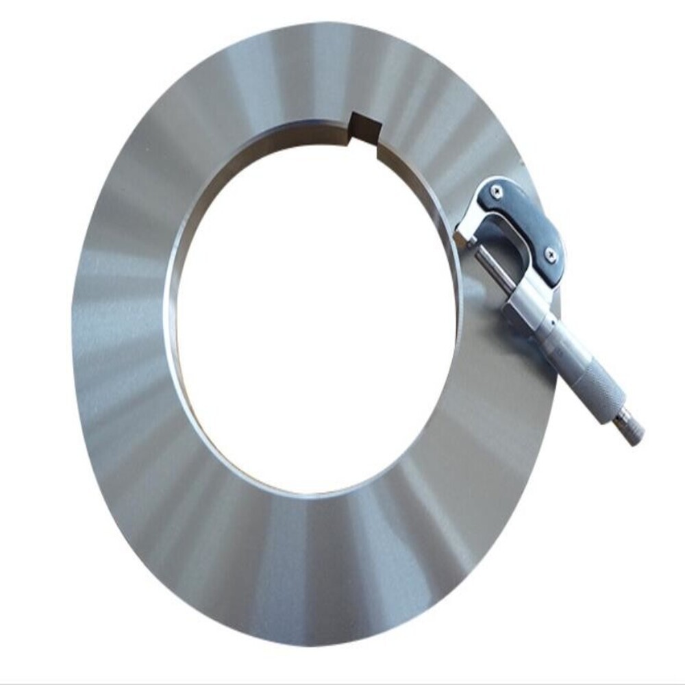 Fabricante de cuchillas para máquinas cortadoras D2: cuchillas circulares para líneas de recubrimiento de hojalata.
   